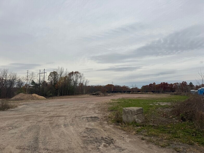 2380 Boston Rd, Wilbraham, MA à louer - Photo du bâtiment - Image 2 de 3