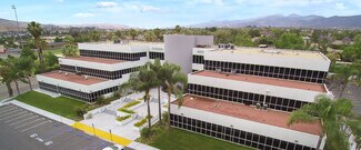 Plus de détails pour 1820 Fullerton Ave, Corona, CA - Bureau/Médical à louer