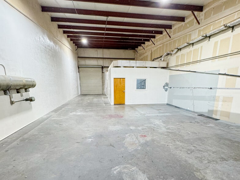 6714 NW 16th St, Gainesville, FL for lease - Building Photo - Image 2 of 7