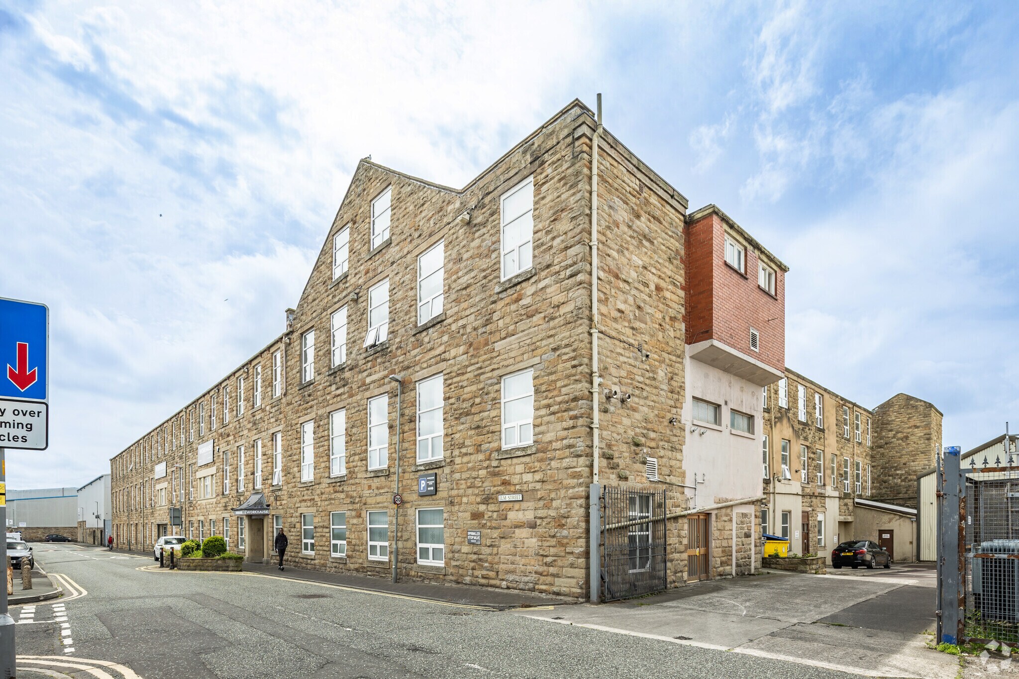 Elm St, Burnley à louer Photo principale- Image 1 de 11