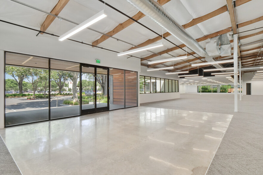 30 W Montague Expy, San Jose, CA for lease - Interior Photo - Image 2 of 7