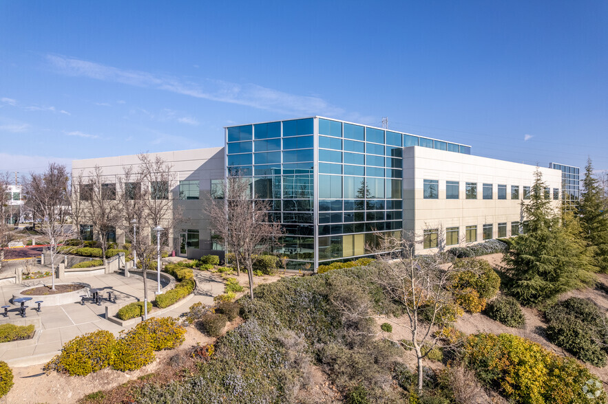 3000 Lava Ridge Ct, Roseville, CA for lease - Building Photo - Image 1 of 7