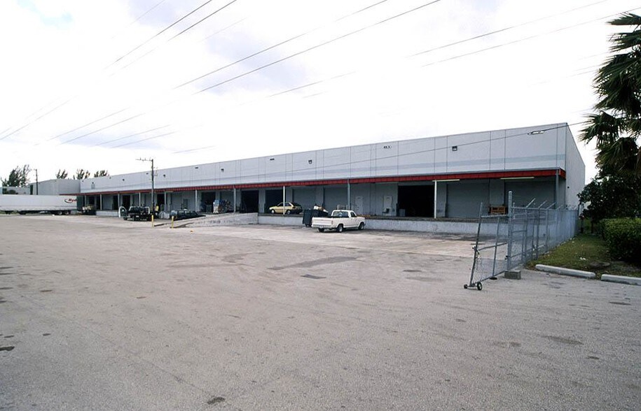 8050-8080 NW 29th St, Miami, FL à louer - Autre - Image 2 de 5