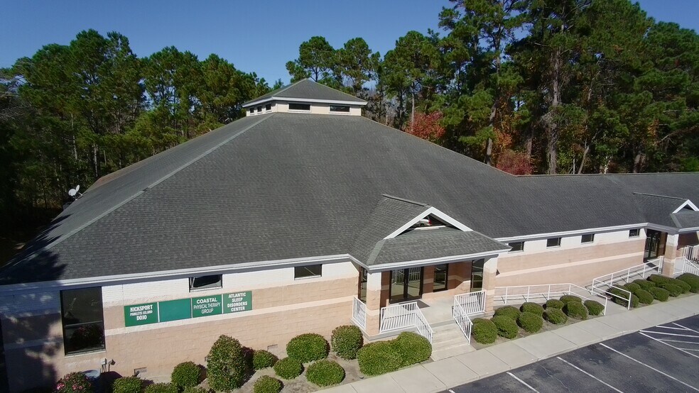 9657 Ocean Hwy, Pawleys Island, SC à louer - Photo du bâtiment - Image 2 de 21