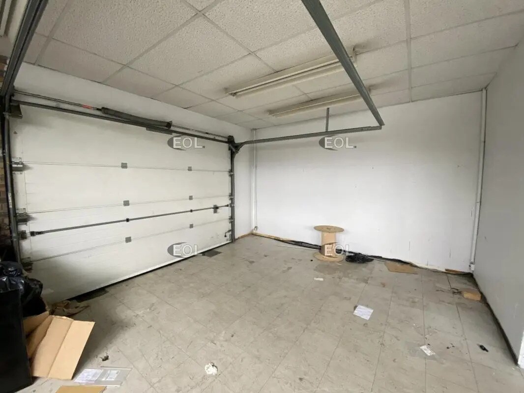 Flex in Les Ulis for lease Building Photo- Image 1 of 6