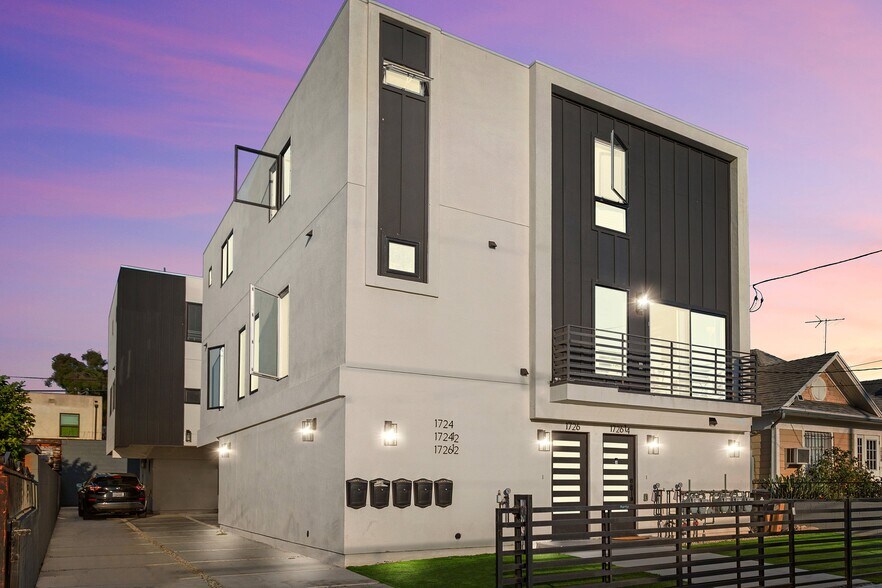 1726 Menlo Ave, Los Angeles, CA à vendre - Photo du bâtiment - Image 1 de 41