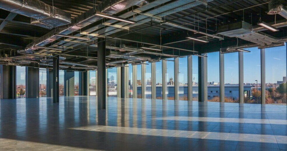 1 Tower Rd, Birkenhead à louer - Photo du bâtiment - Image 3 de 26