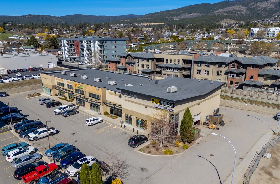 2374 Bering Rd, Westbank, BC à vendre - Photo du bâtiment - Image 2 de 10