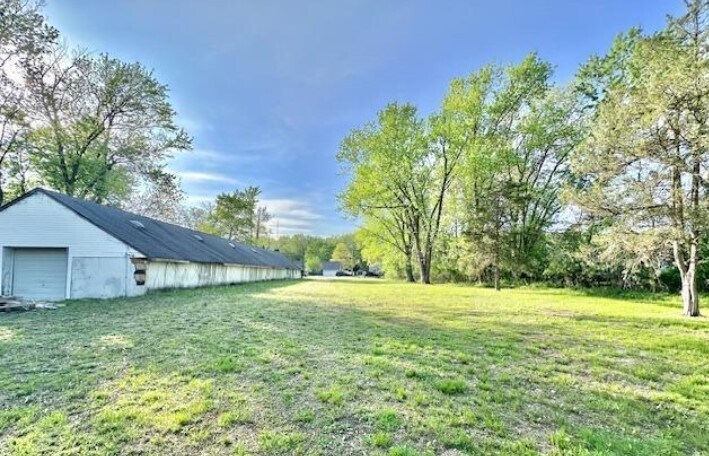 400 Main St, Manalapan Township, NJ à vendre - Photo du bâtiment - Image 1 de 1
