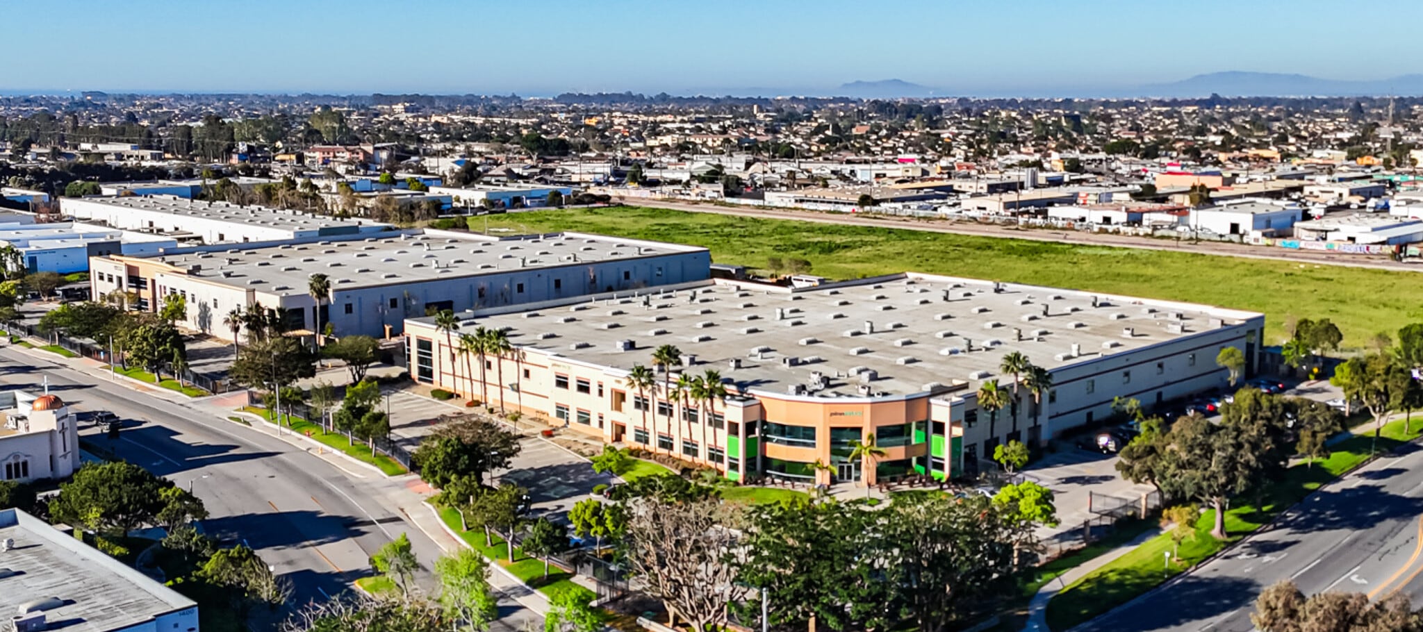 1151 Pacific Ave, Oxnard, CA for lease Primary Photo- Image 1 of 3