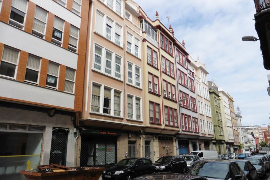 Rúa Cuntis, Ferrol, La Coruna for sale Building Photo- Image 1 of 17