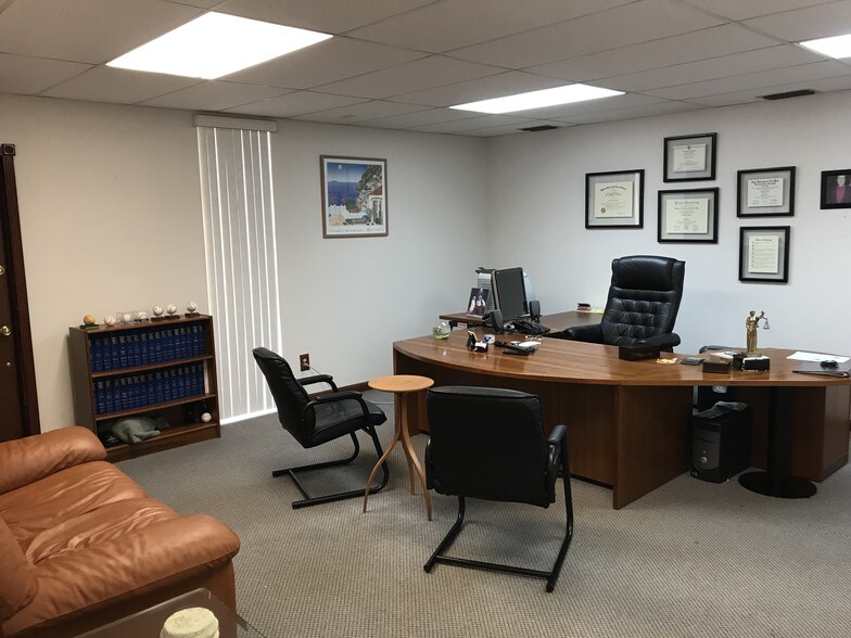 2739 Hollywood Blvd, Hollywood, FL à louer - Autre - Image 3 de 8