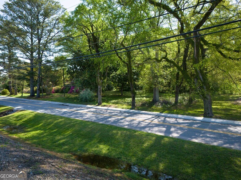 174 E Broad St, Fairburn, GA à vendre - Photo du bâtiment - Image 2 de 19