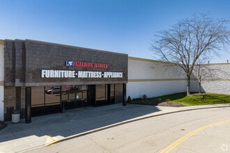 987-999 E Ash St, Piqua, OH à louer Photo du bâtiment- Image 2 de 3