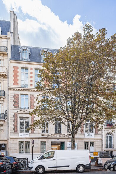 13 Avenue Hoche, Paris à louer - Photo du bâtiment - Image 2 de 10