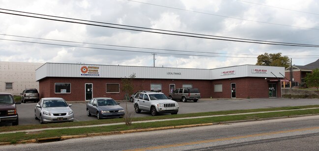 More details for 5-9 S Church St, Manning, SC - Retail for Lease