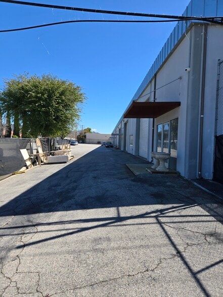 4226 Valley Fair St, Simi Valley, CA for sale - Building Photo - Image 1 of 18