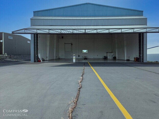 Plus de détails pour 665 Salmon Ave, Redmond, OR - Spécialité à vendre