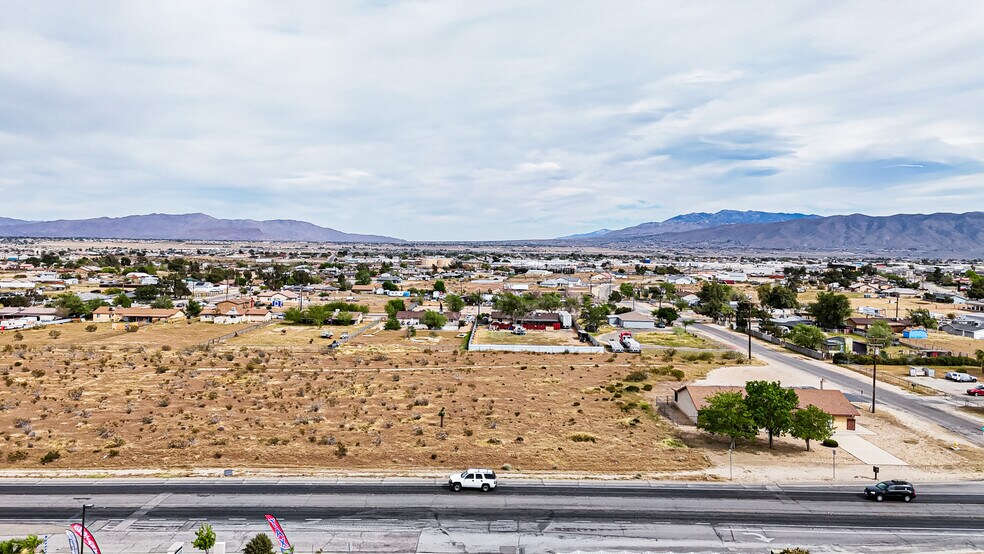 11695 Hesperia Rd, Hesperia, CA à vendre - Aérien - Image 2 de 11