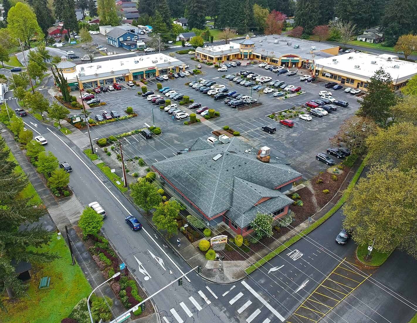 5831 Lacey Blvd SE, Lacey, WA à louer Photo du bâtiment- Image 1 de 4