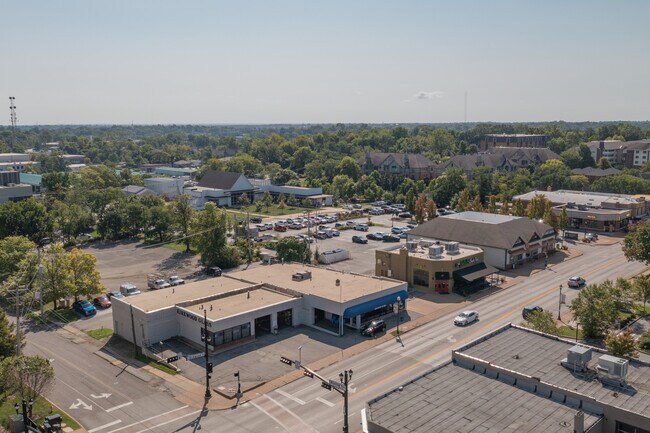 More details for 300 S Kirkwood Rd, Kirkwood, MO - Retail for Sale