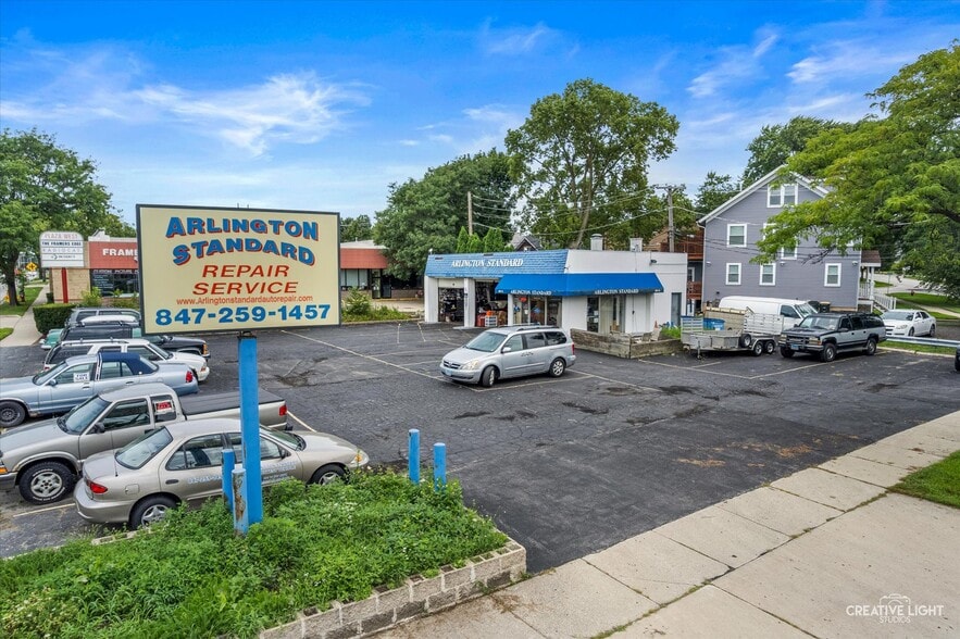 300 W Northwest Hwy, Arlington Heights, IL for sale - Building Photo - Image 3 of 16