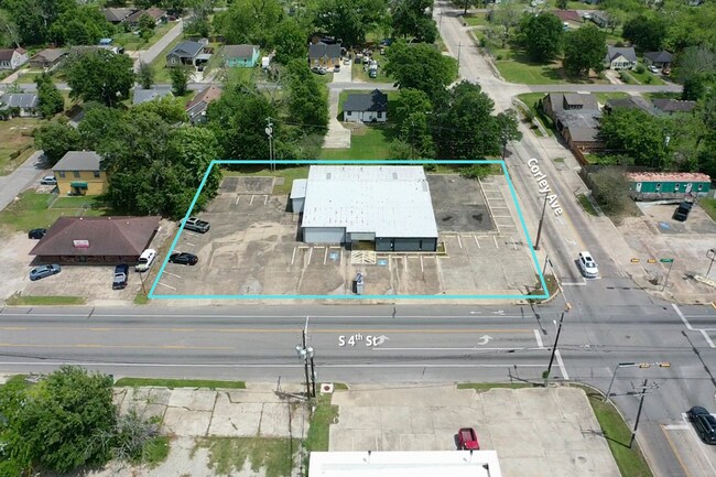 Plus de détails pour 2455 S 4th St, Beaumont, TX - Industriel à louer