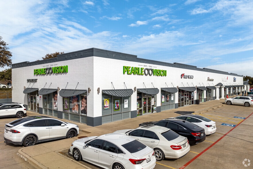 2403 S Stemmons Fwy, Lewisville, TX à louer - Photo du bâtiment - Image 3 de 14