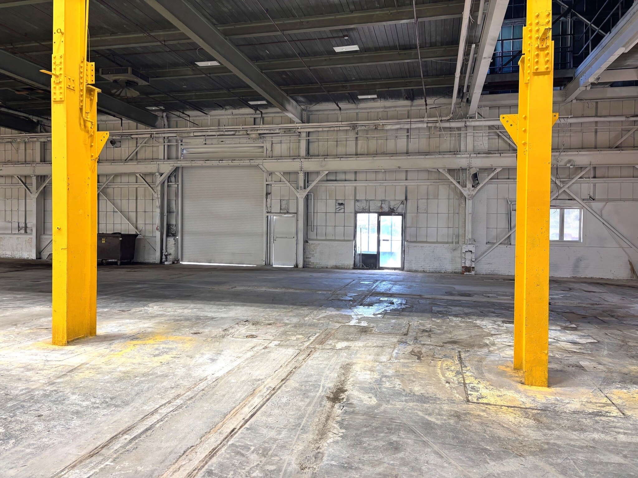 150 E Aurora St, Waterbury, CT for lease Interior Photo- Image 1 of 7