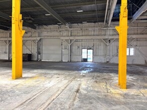 150 E Aurora St, Waterbury, CT for lease Interior Photo- Image 1 of 7
