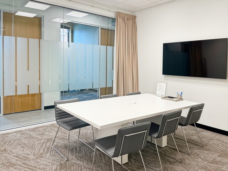 30 Powerhouse St, Toronto, ON for lease - Interior Photo - Image 3 of 22