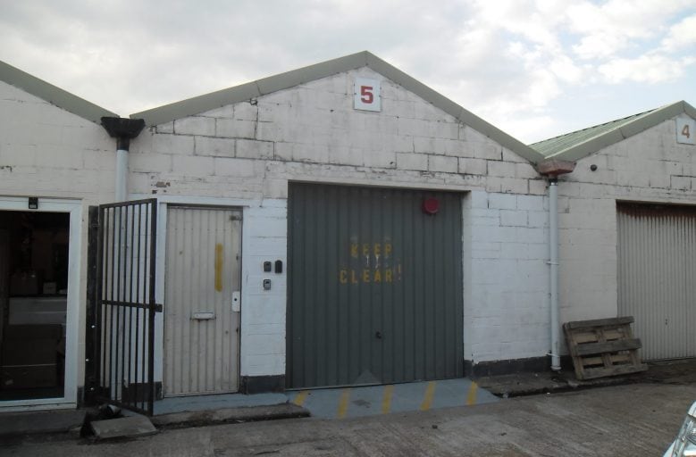 Eastbourne Rd, Westham à louer Photo du bâtiment- Image 1 de 3