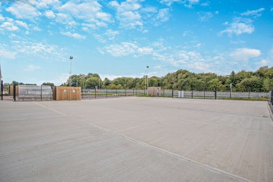 Pochin Way, Middlewich for lease - Building Photo - Image 3 of 16