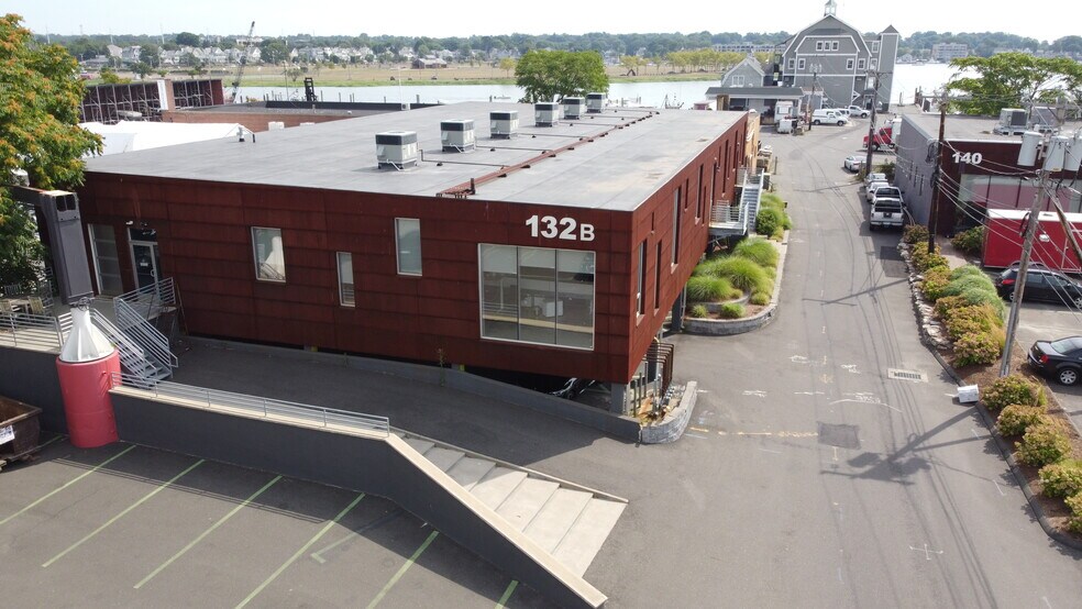 132 Water St, Norwalk, CT à louer - Photo du bâtiment - Image 3 de 3