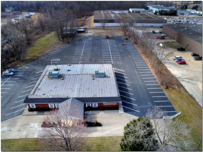 7540 Northfield Rd, Bedford, OH for lease - Aerial - Image 2 of 7