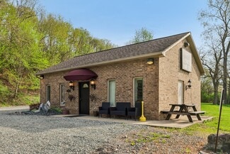 More details for 30 Terrace Ave, Leechburg, PA - Office for Sale