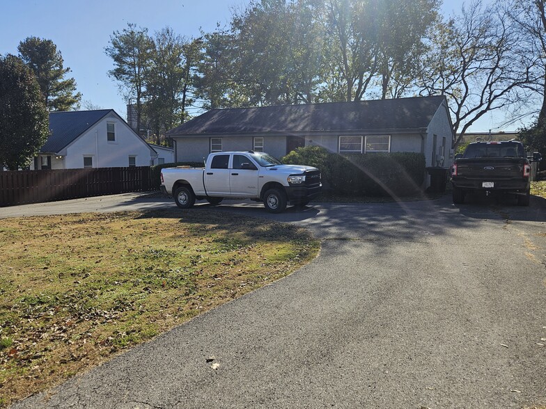 110 Confederate Dr, Franklin, TN for lease - Building Photo - Image 1 of 12