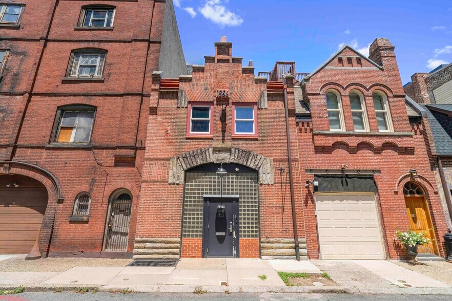 1319 Irving St, Philadelphia, PA à vendre - Photo du bâtiment - Image 2 de 14