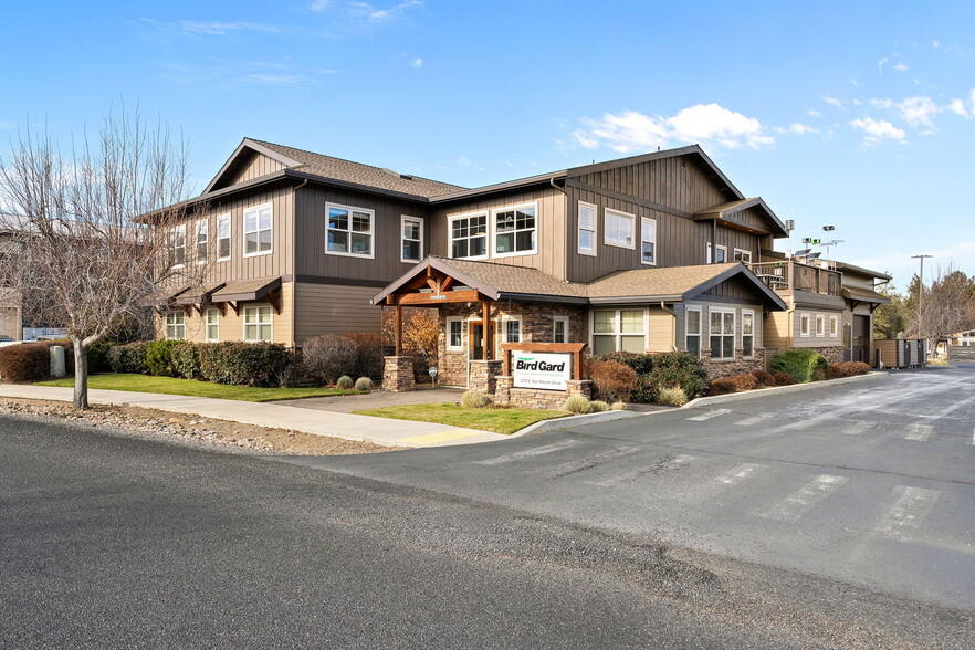 270 E Sun Ranch Dr, Sisters, OR for sale - Building Photo - Image 2 of 48