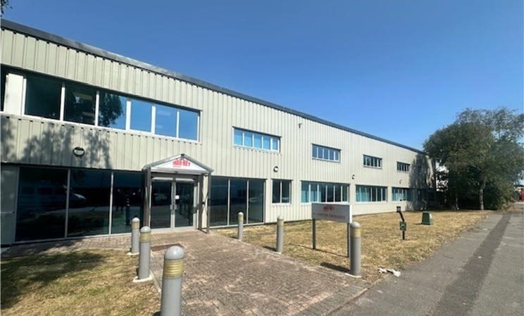 8-10 Airfield Way, Christchurch for lease - Building Photo - Image 1 of 5