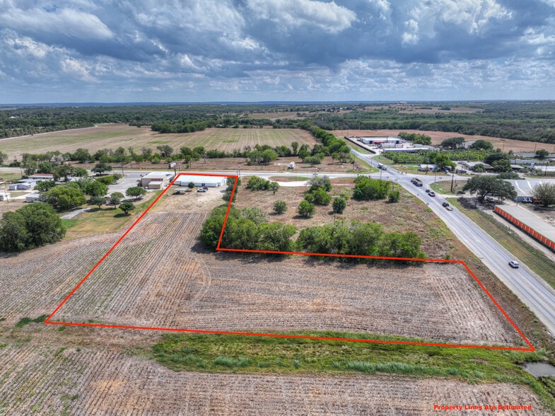 2918 W Kingsbury St, Seguin, TX for sale - Building Photo - Image 3 of 19