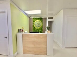 9245 SW 158th Ln, Palmetto Bay, FL for lease Interior Photo- Image 2 of 9