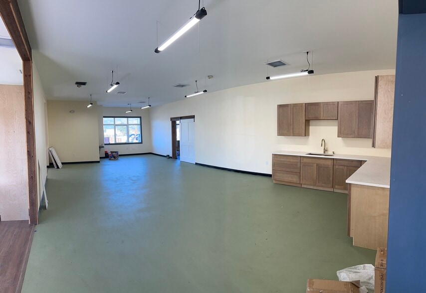 888 E Woodmen Rd, Colorado Springs, CO for lease - Building Photo - Image 3 of 12