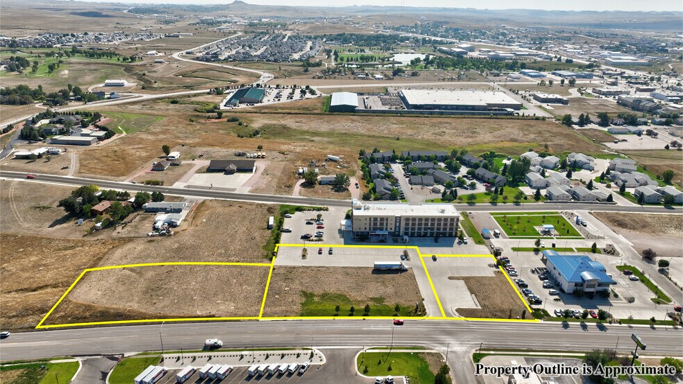 1116 E Boxelder Rd, Gillette, WY à vendre - Photo du bâtiment - Image 1 de 23