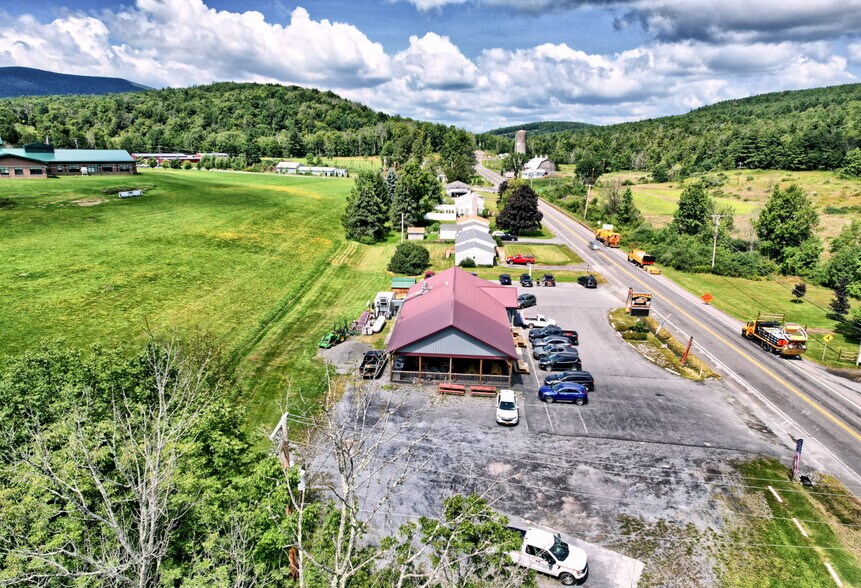 36422 State Highway 23, Grand Gorge, NY à vendre - Photo du bâtiment - Image 3 de 69