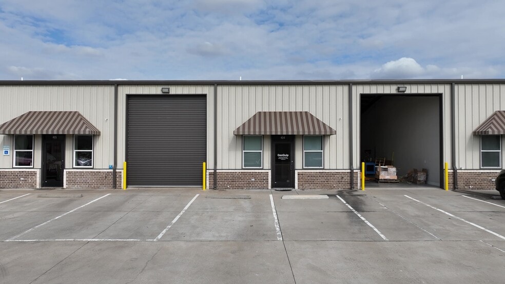 11400 State Highway 30, College Station, TX for lease - Building Photo - Image 2 of 19