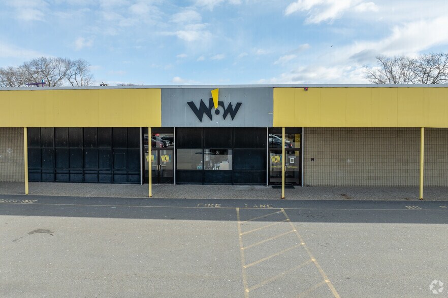 75 Campanelli Industrial Dr, Brockton, MA à vendre - Photo du bâtiment - Image 3 de 4