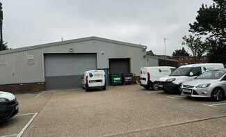 Plus de détails pour Port Royal St, Southsea - Industriel à vendre