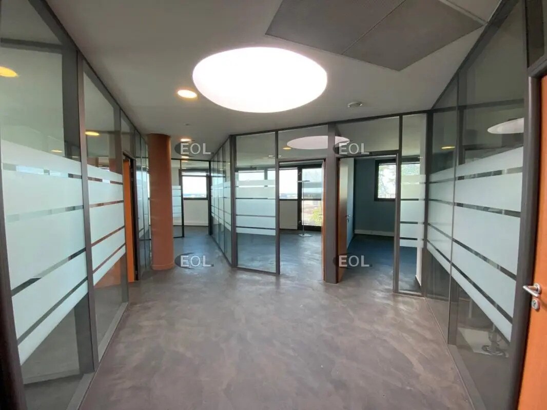 Office in Marseille for lease Building Photo- Image 1 of 15