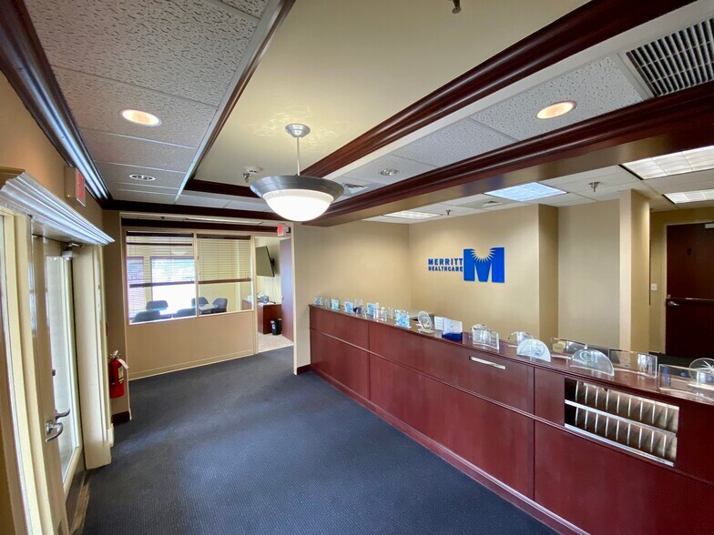 75 Danbury Rd, Ridgefield, CT à louer - Photo intérieure - Image 2 de 7